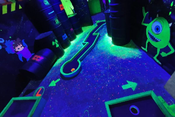 Extreme Mini Golf